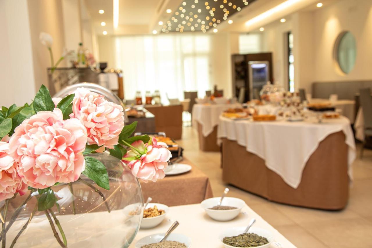 Hotel & Aparthotel Carinthia S Lido di Jesolo Ngoại thất bức ảnh