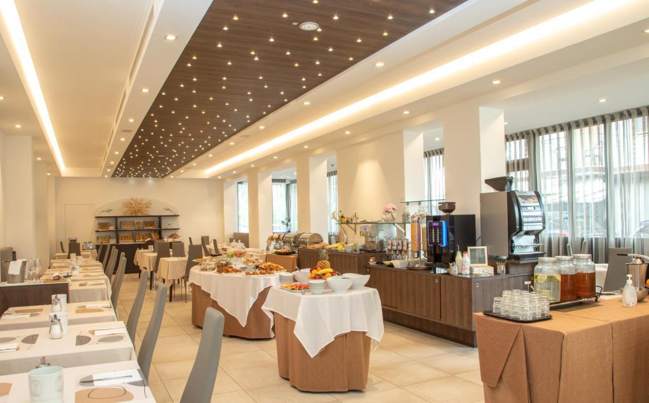 Hotel & Aparthotel Carinthia S Lido di Jesolo Ngoại thất bức ảnh