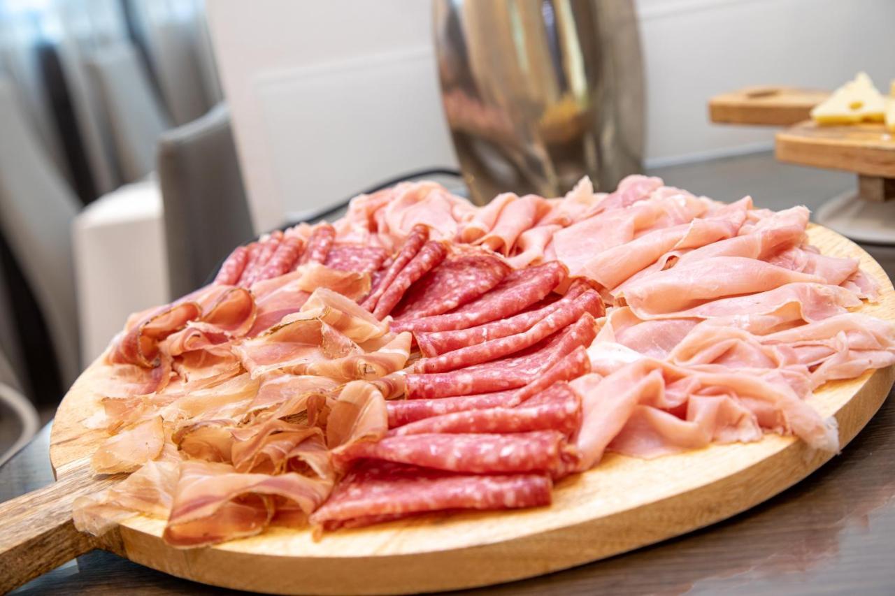 Hotel & Aparthotel Carinthia S Lido di Jesolo Ngoại thất bức ảnh