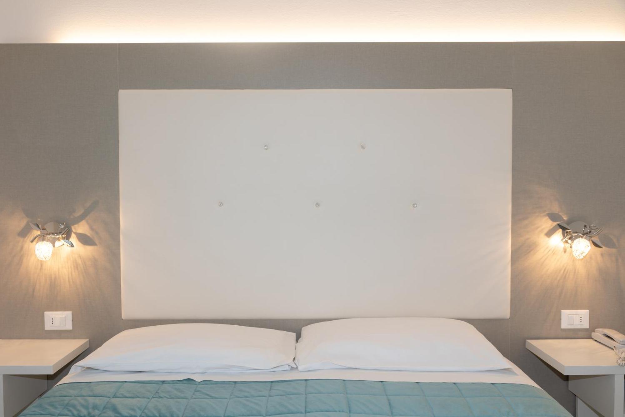 Hotel & Aparthotel Carinthia S Lido di Jesolo Ngoại thất bức ảnh